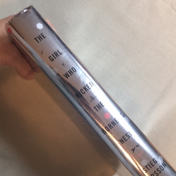 🌈2/$8 The Girl Who Kicked the Hornet’s Nest #3 - Picture 3 of 10